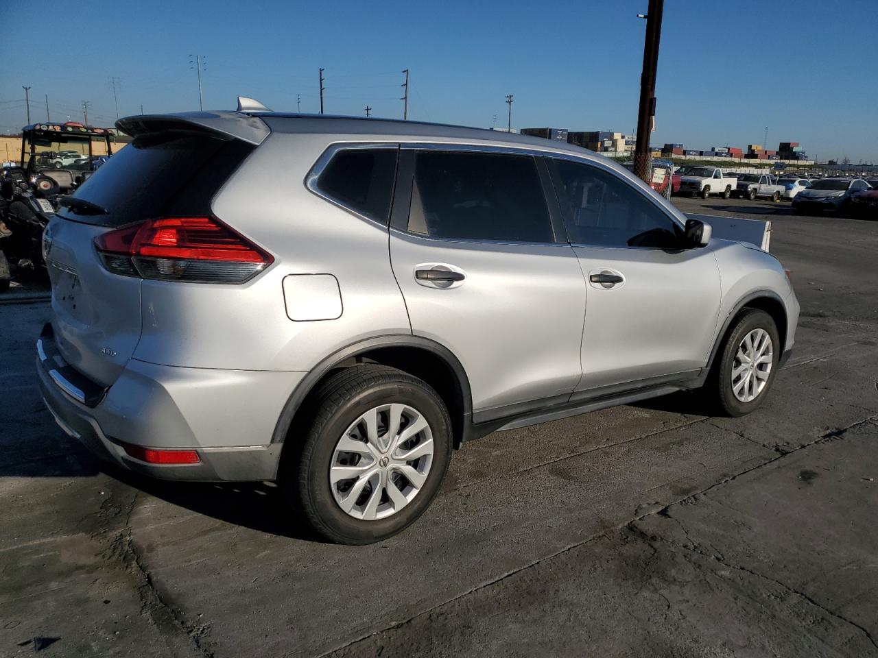 2017 NISSAN ROGUE S - Image 3