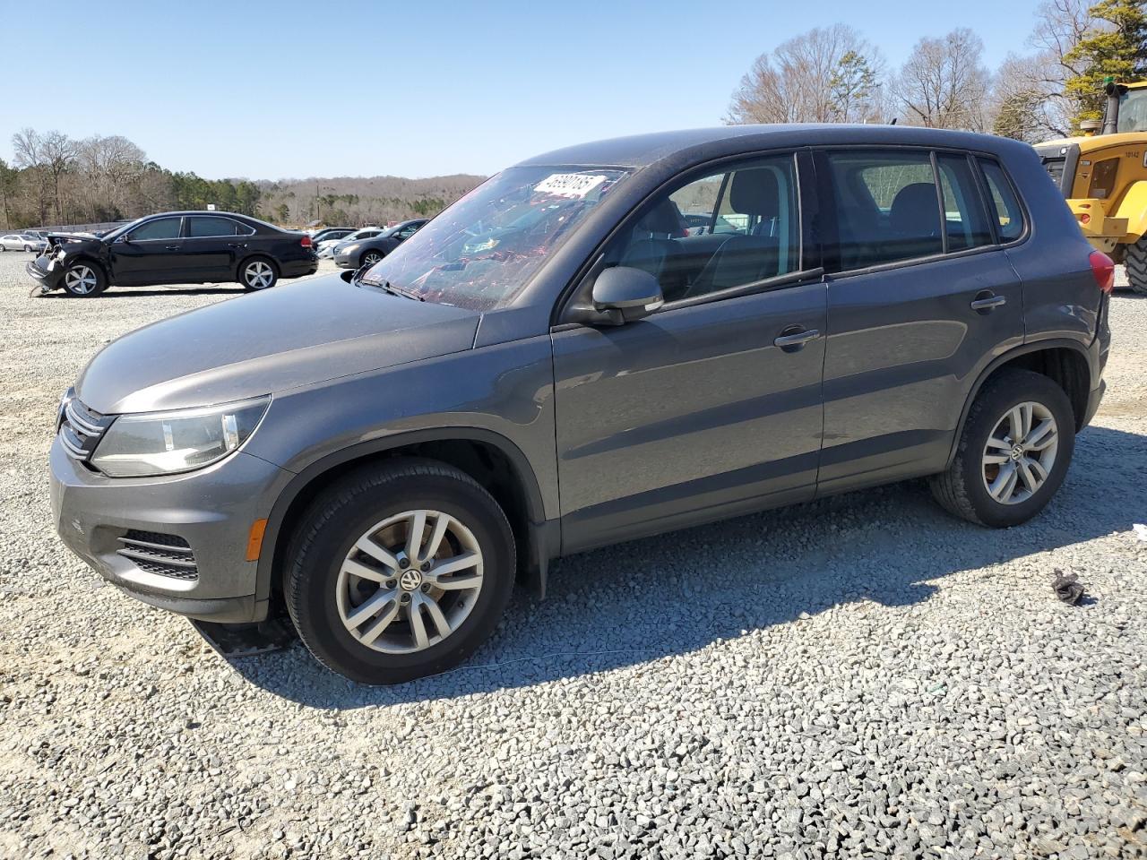 2014 VOLKSWAGEN TIGUAN S