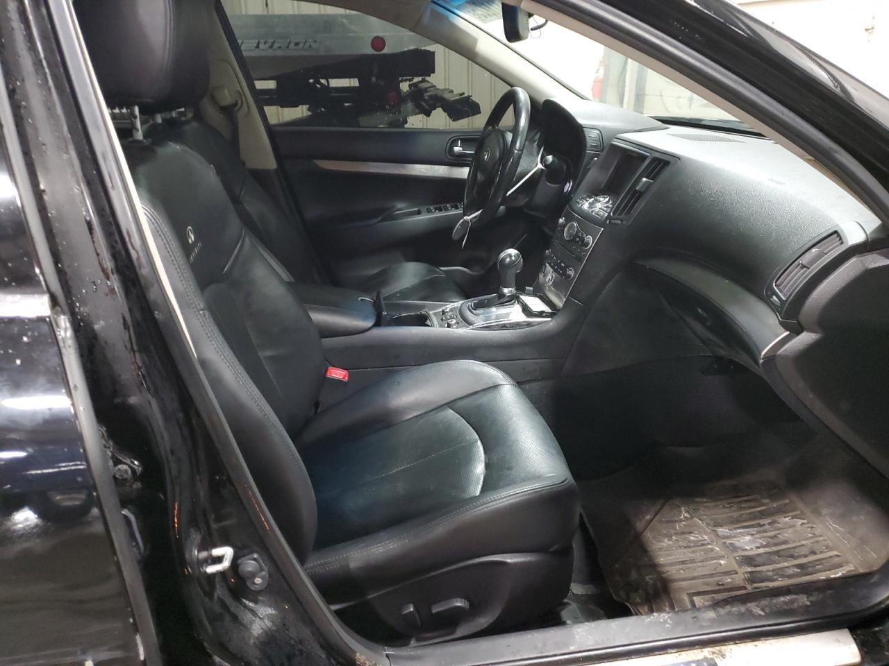 2012 INFINITI G37 - Image 7