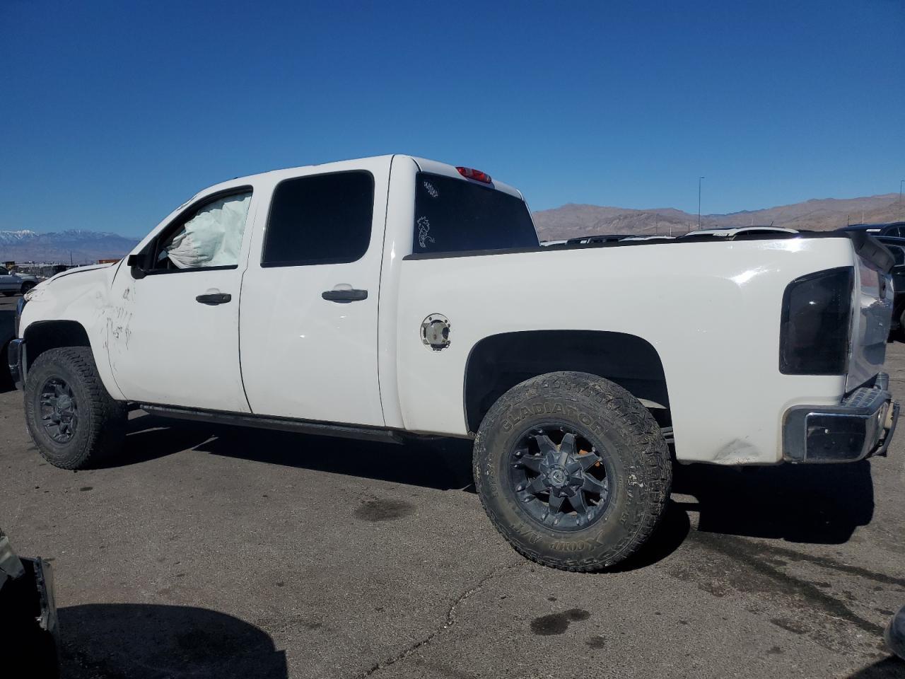2013 CHEVROLET SILVERADO - Фото 2