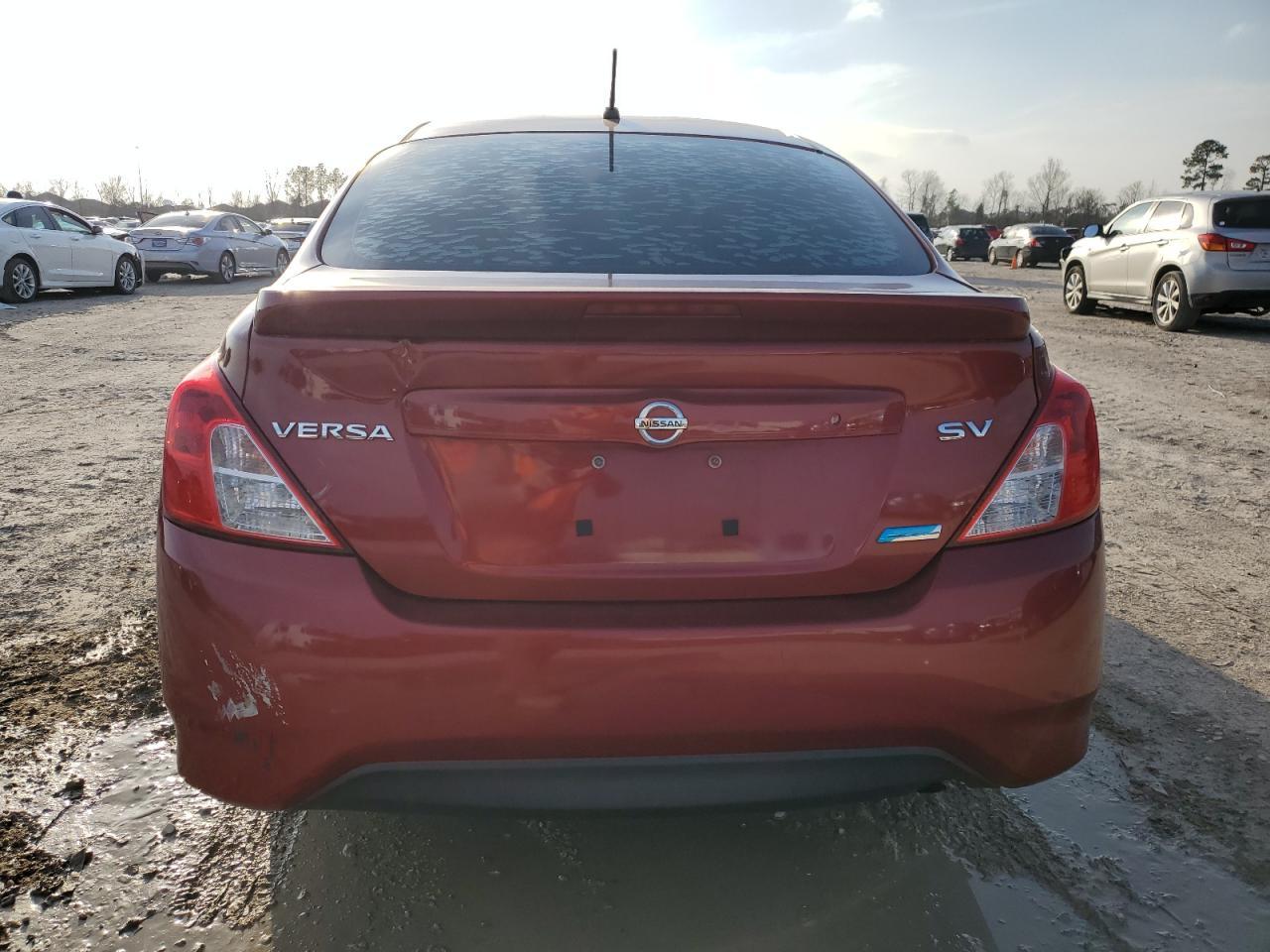 2016 NISSAN VERSA S - Image 6