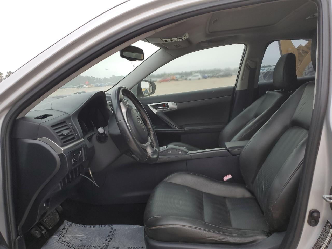 2011 LEXUS CT 200 - Фото 7