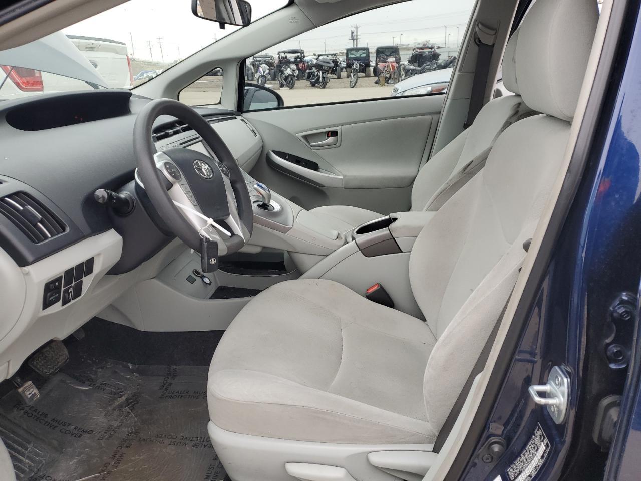 2015 TOYOTA PRIUS - Image 7