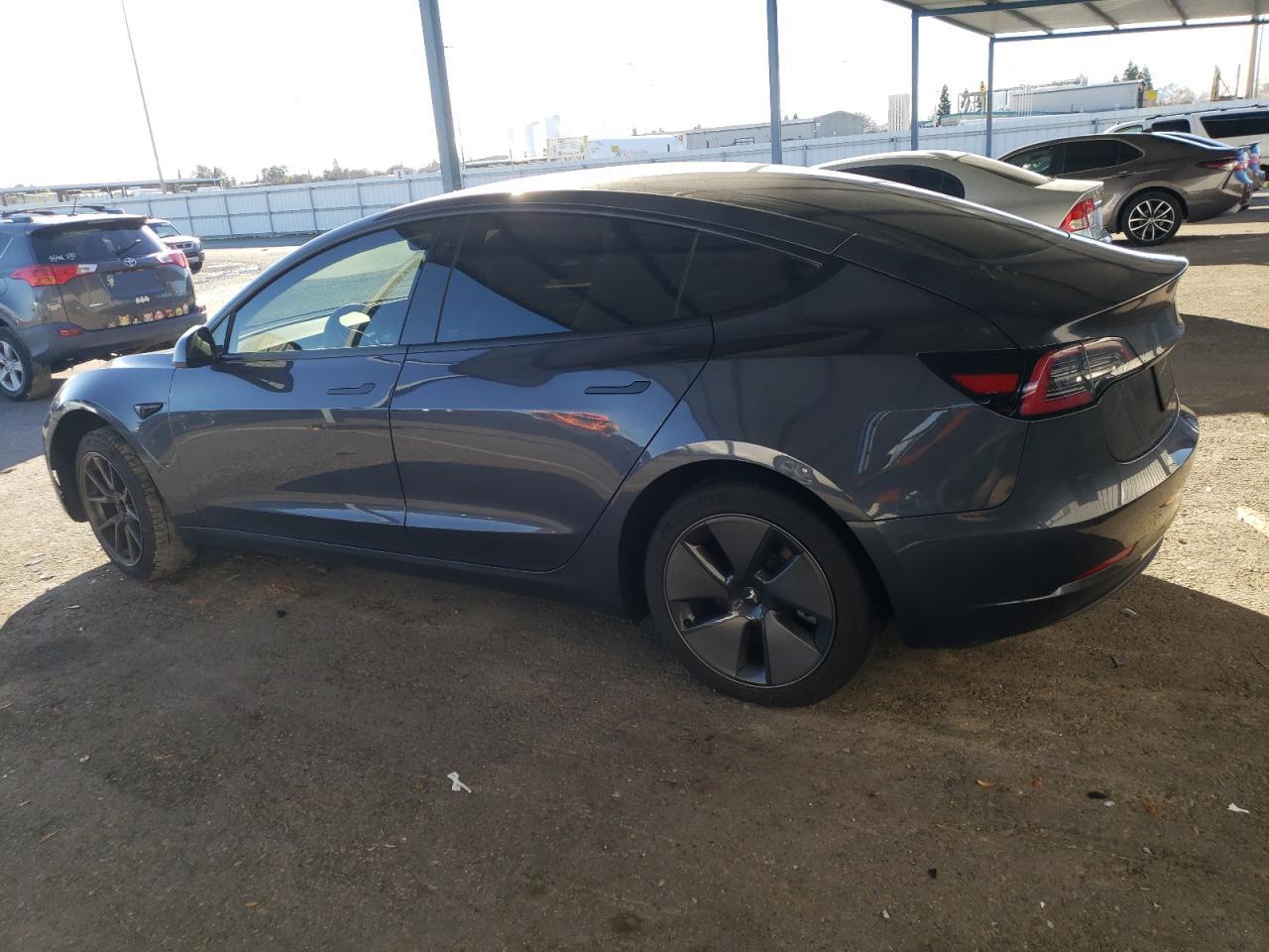 2023 TESLA MODEL 3 - Фото 2