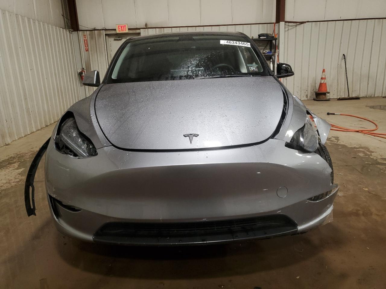 2025 TESLA MODEL Y - Image 5