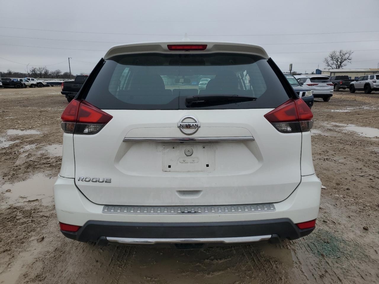 2018 NISSAN ROGUE S - Image 6