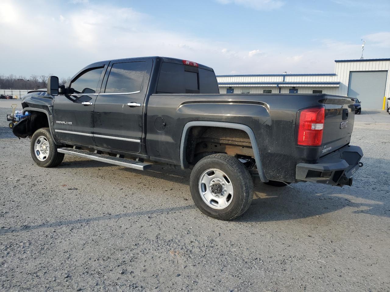 2015 GMC SIERRA K25 - Image 2