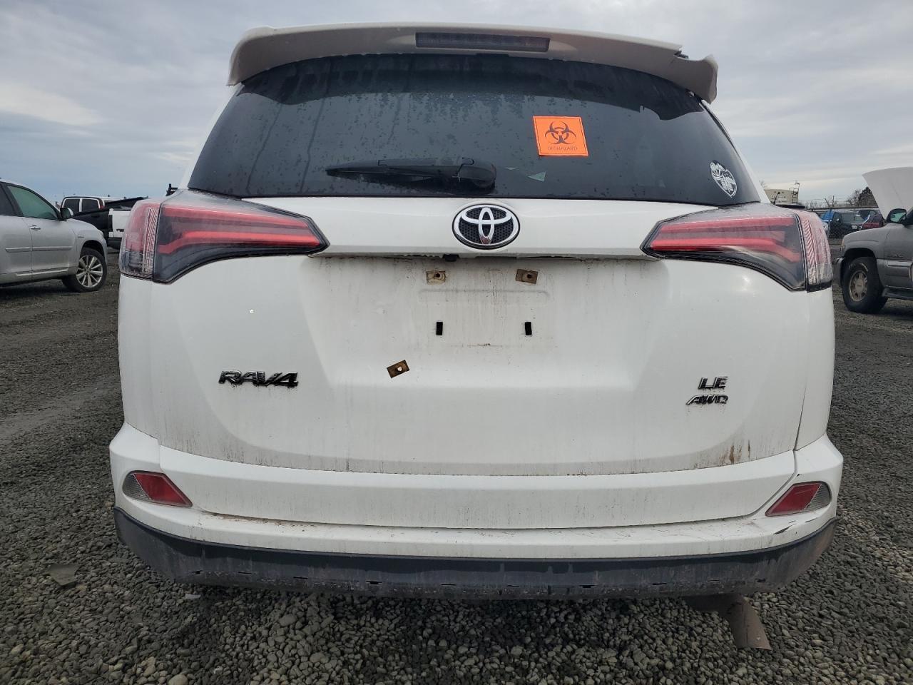 2018 TOYOTA RAV4 LE - Image 6