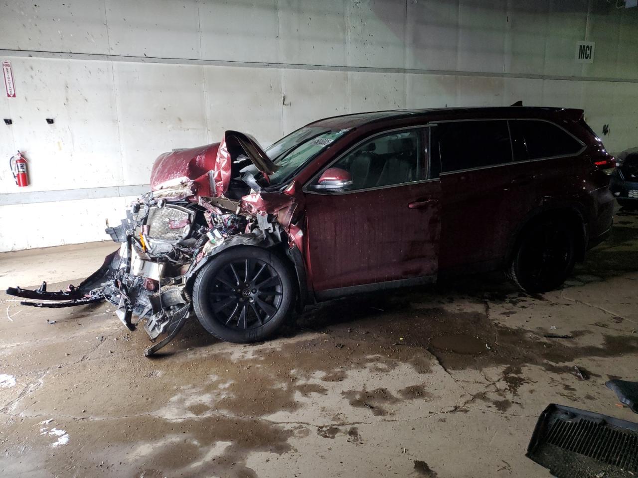 2019 TOYOTA HIGHLANDER