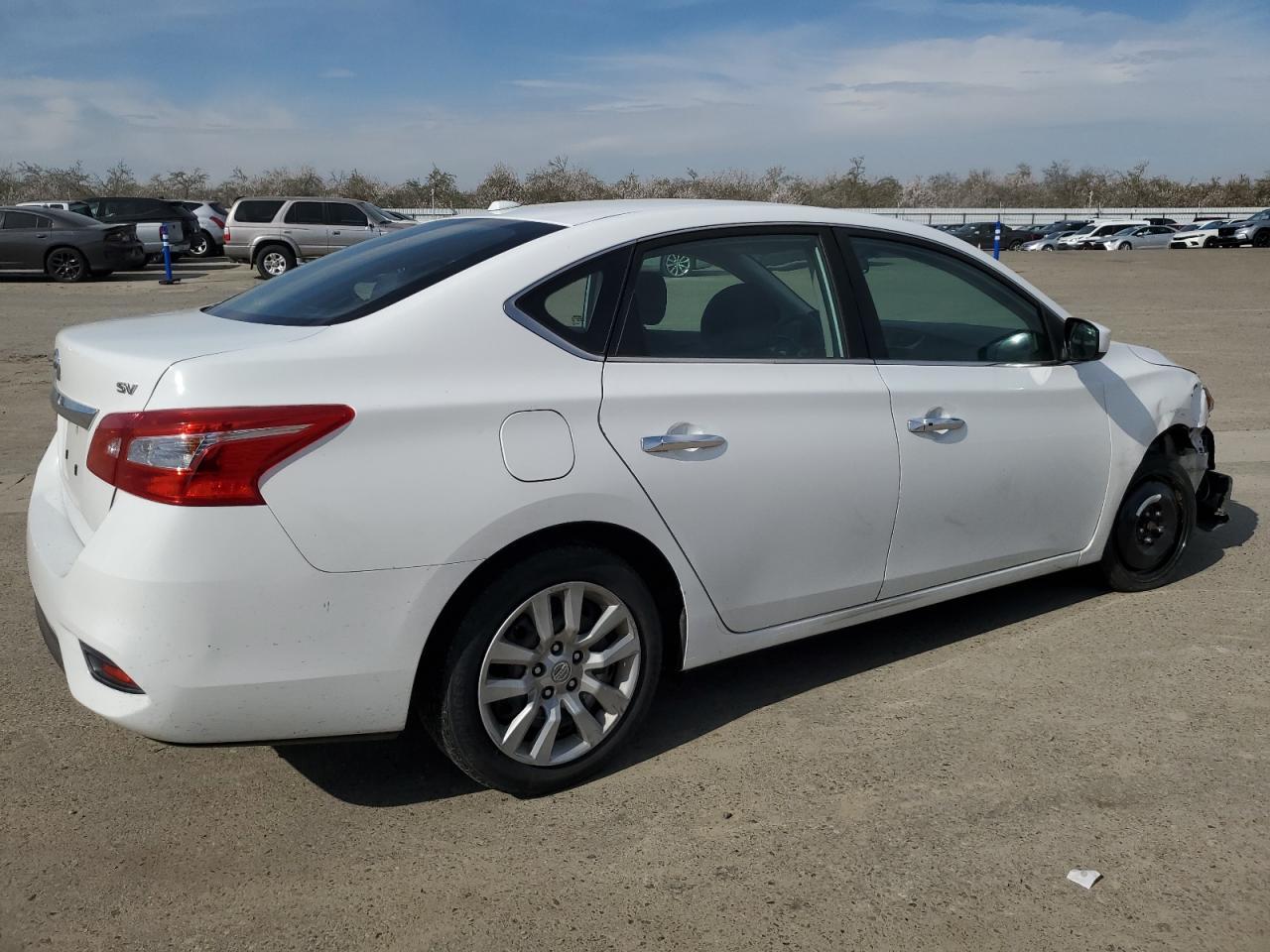 2017 NISSAN SENTRA S - Фото 3