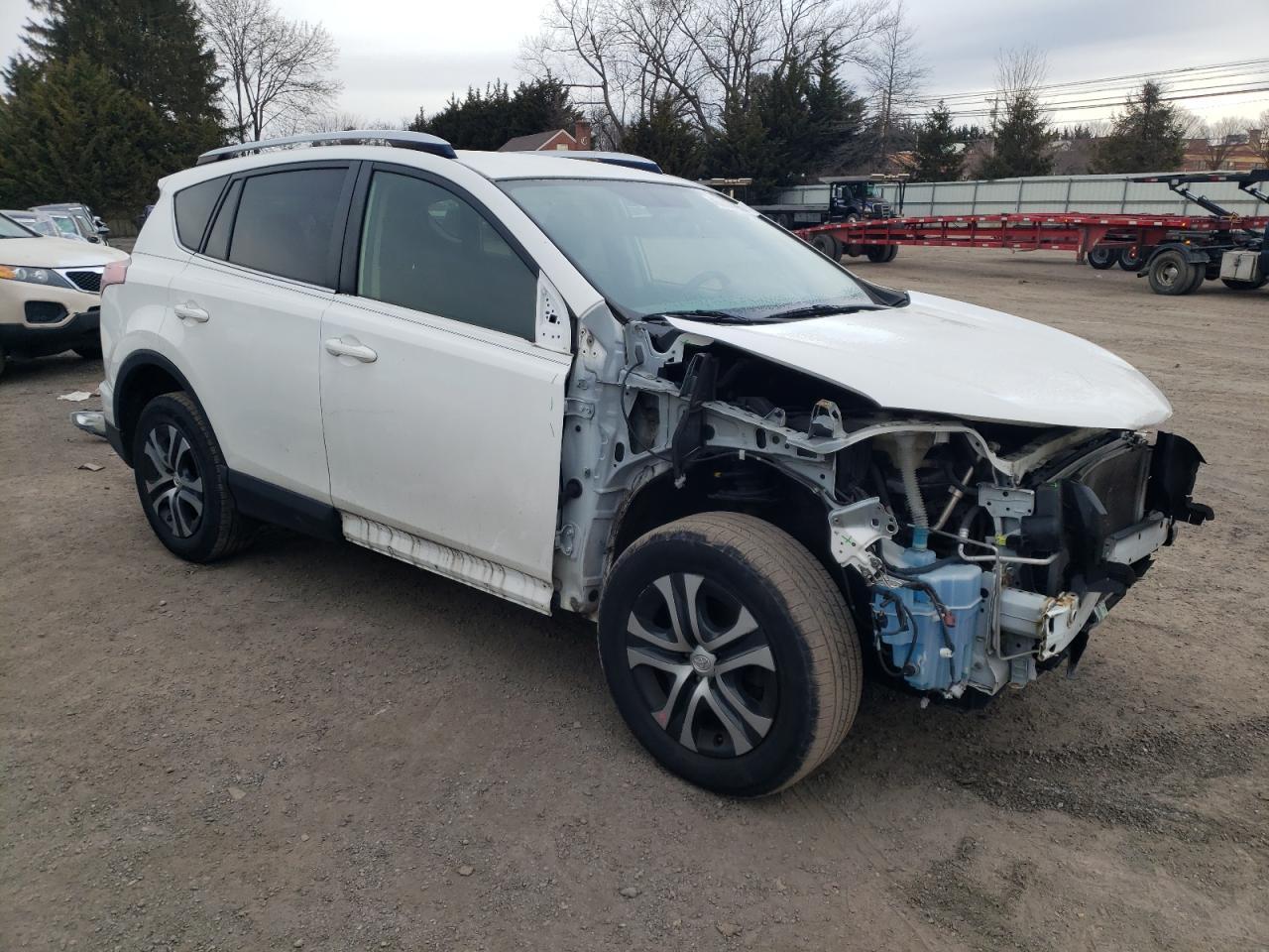 2016 TOYOTA RAV4 LE - Фото 4
