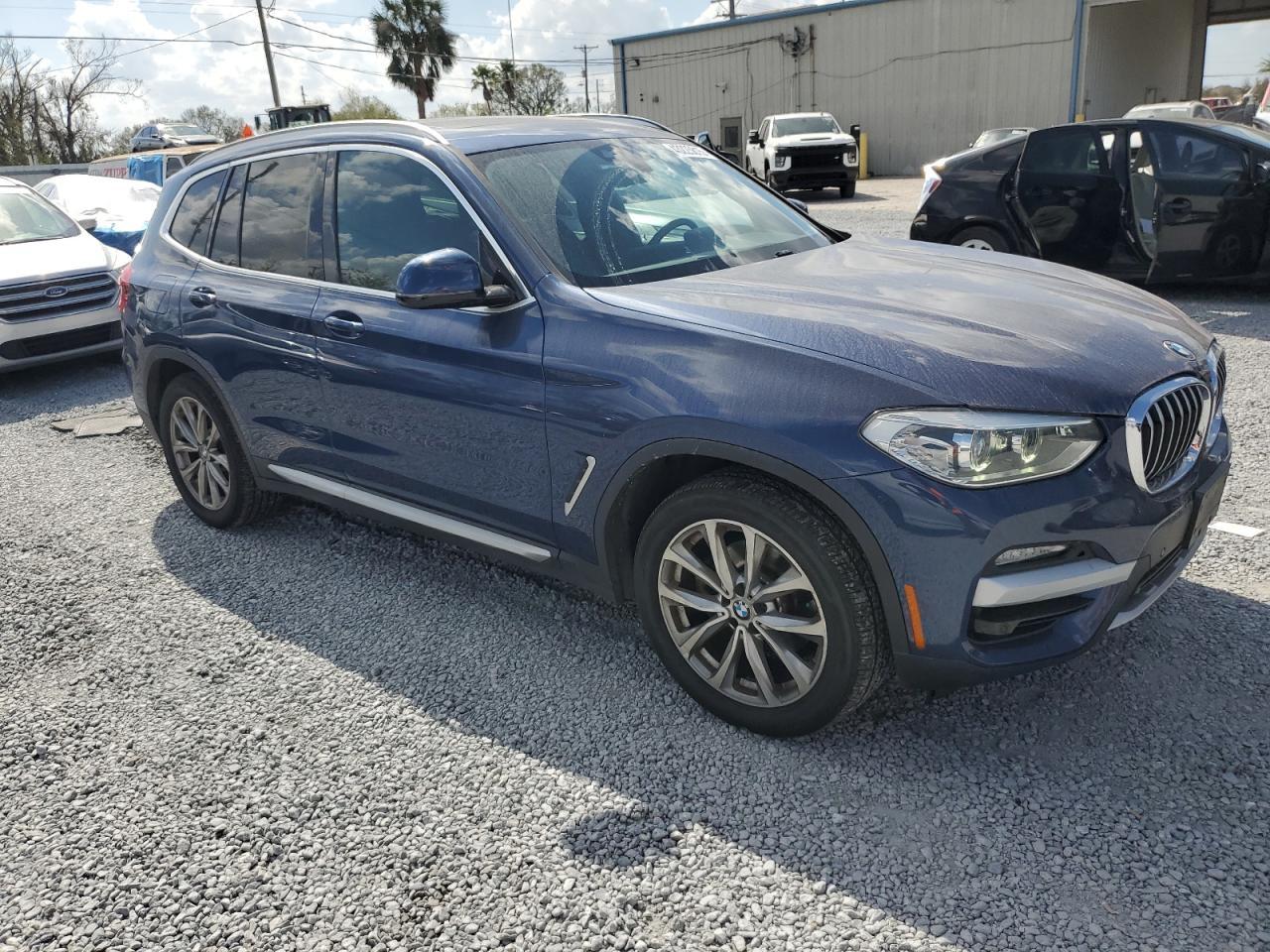 2019 BMW X3 XDRIVE3 - Фото 4