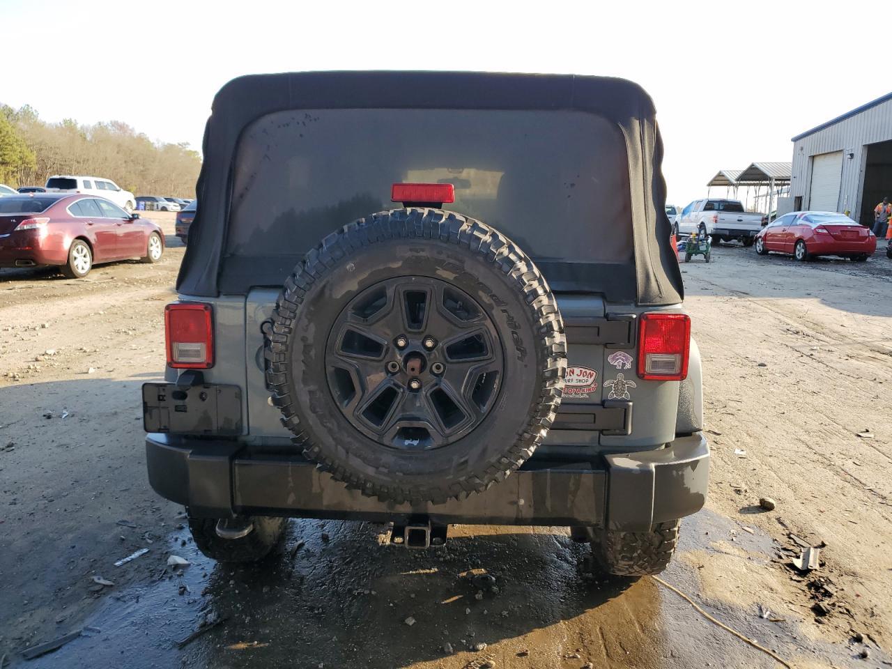 2015 JEEP WRANGLER U - Image 6