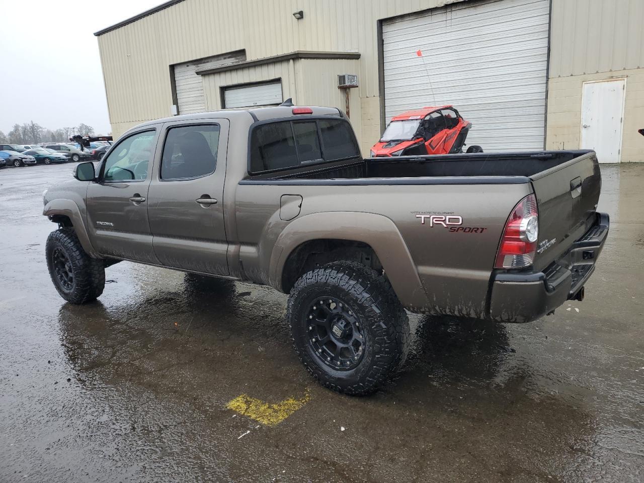 2013 TOYOTA TACOMA DOU - Фото 2