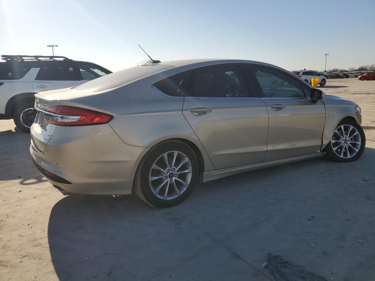2017 FORD FUSION SE - Image 3