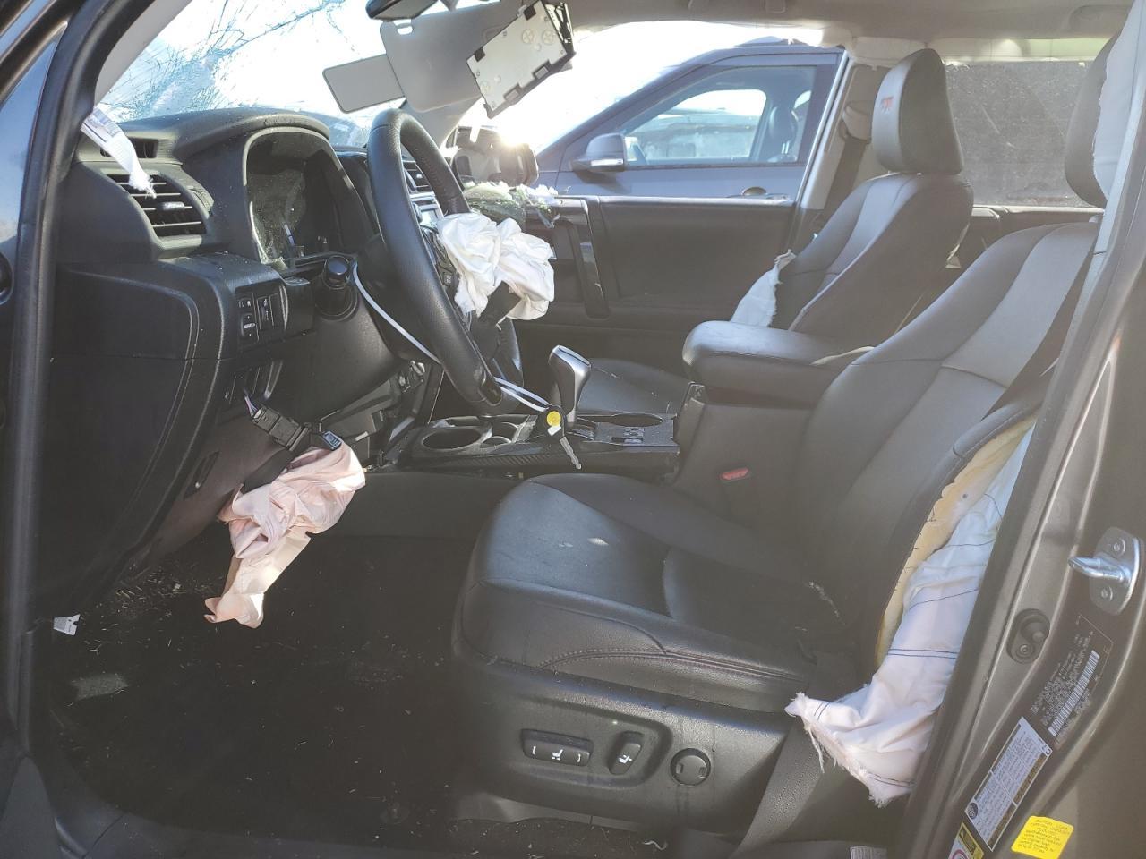 2019 TOYOTA 4RUNNER SR - Image 7