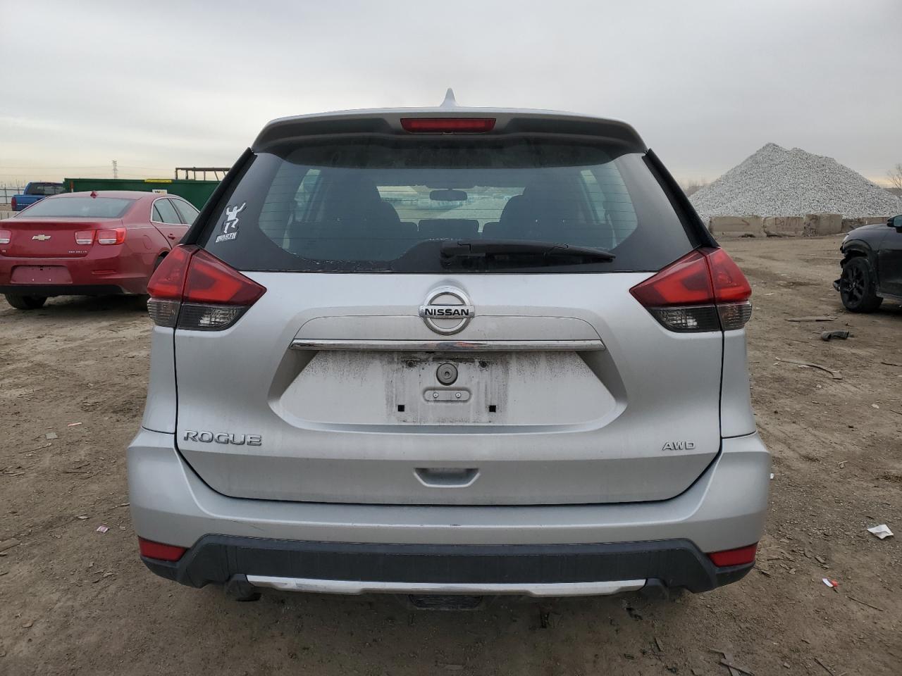 2018 NISSAN ROGUE S - Фото 6