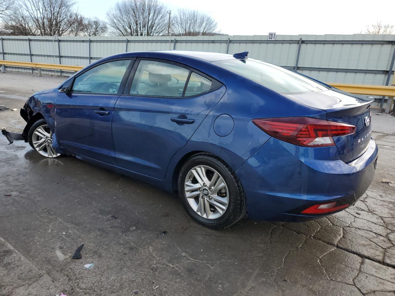 2019 HYUNDAI ELANTRA SE - Фото 2