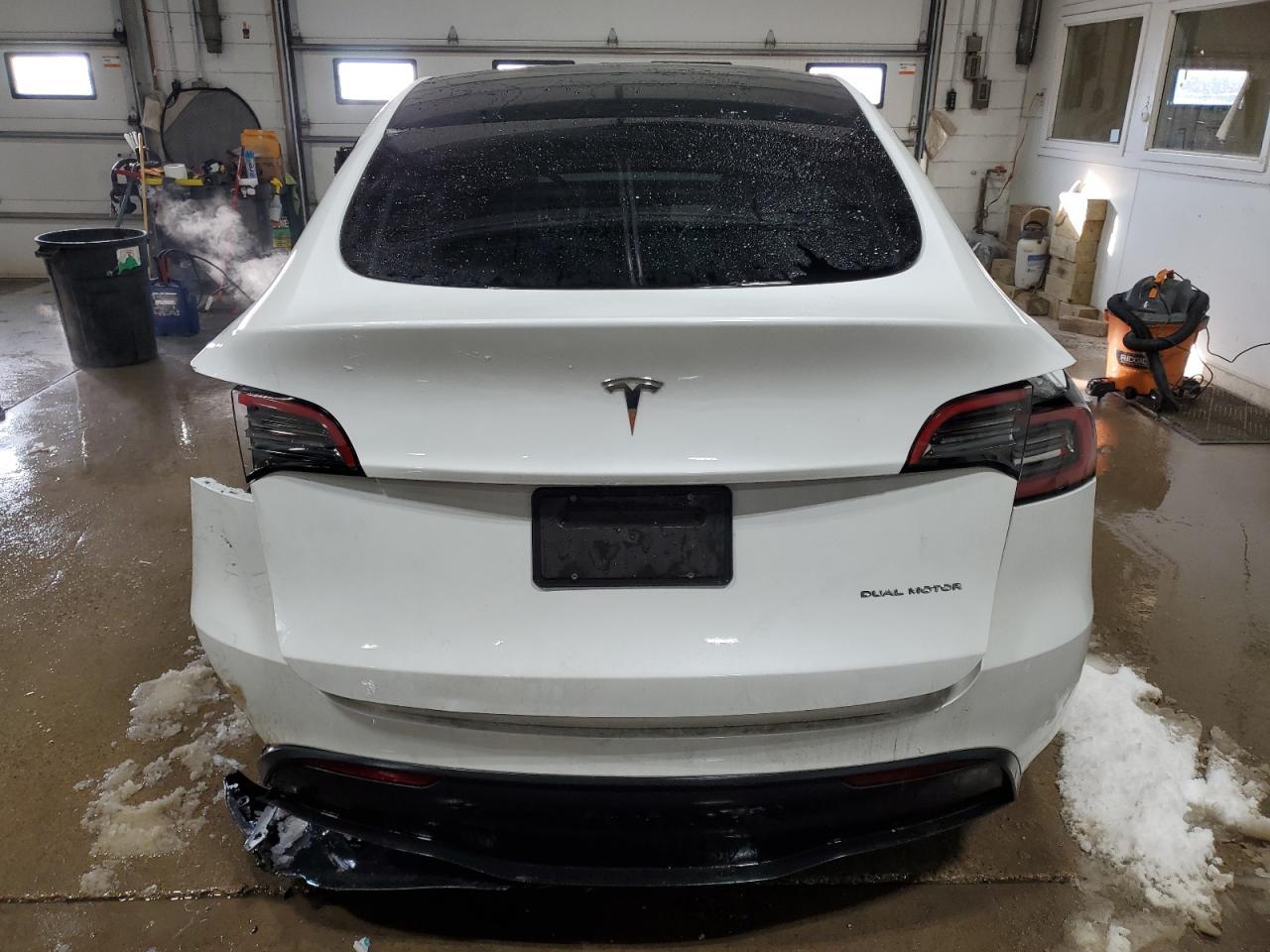2023 TESLA MODEL Y - Фото 6