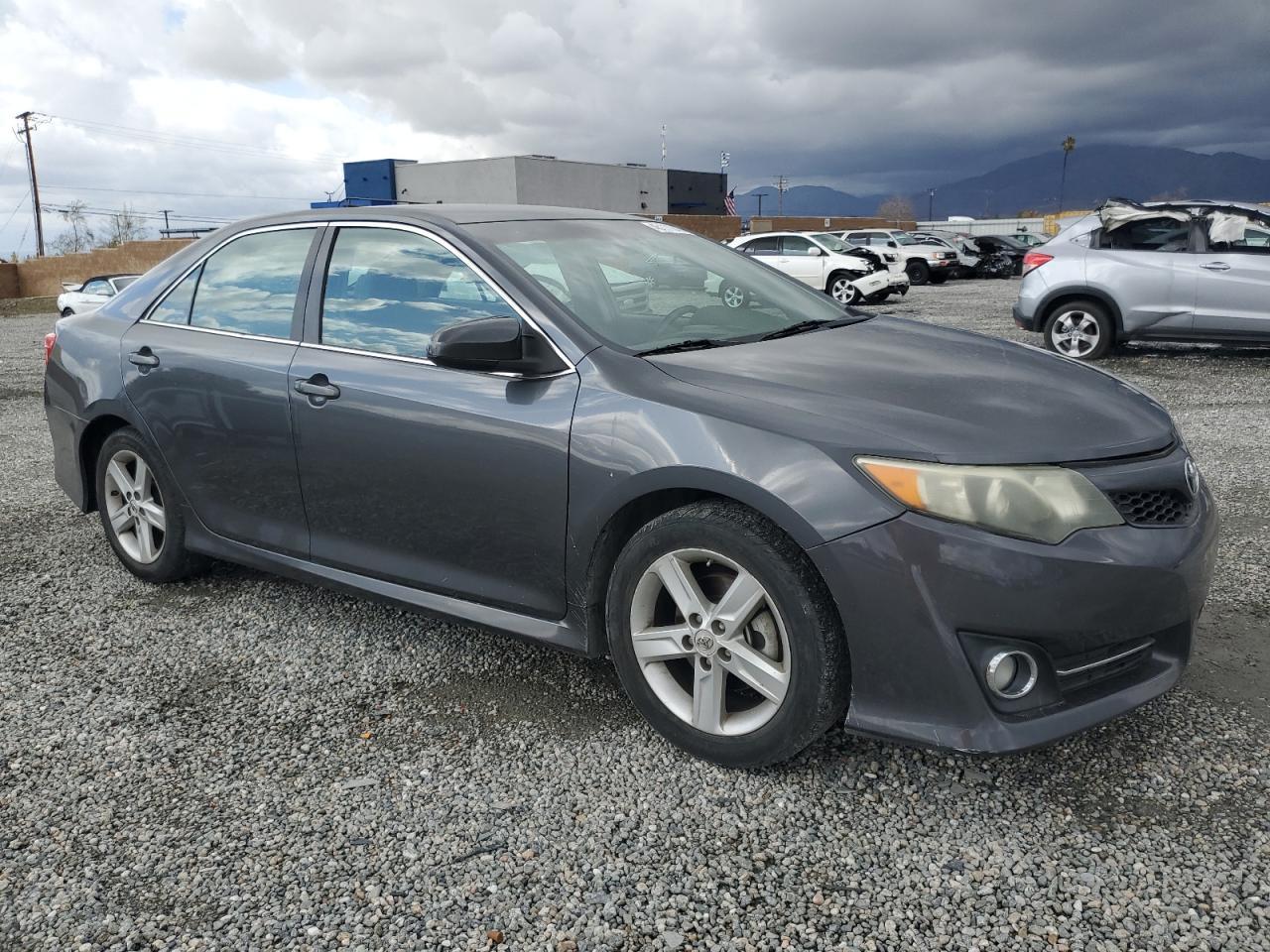2012 TOYOTA CAMRY BASE - Фото 4