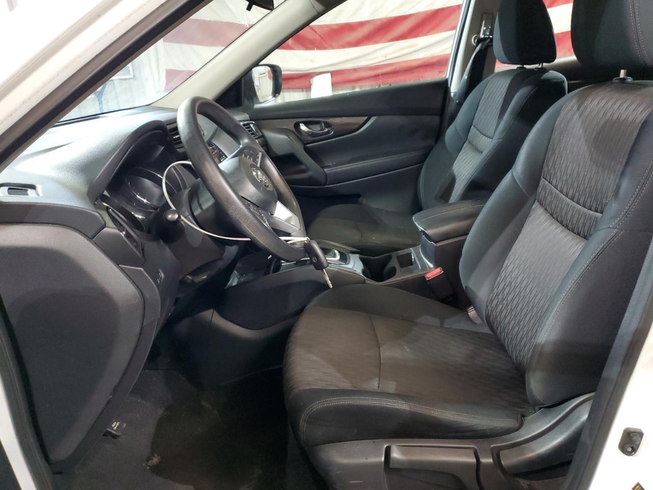 2017 NISSAN ROGUE SV - Image 7