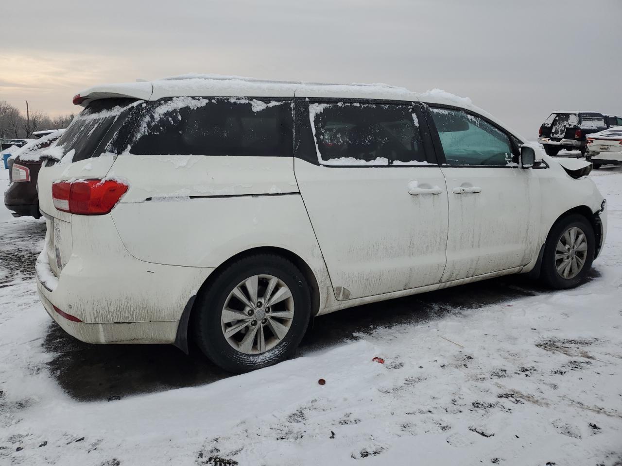 2016 KIA SEDONA LX - Фото 3