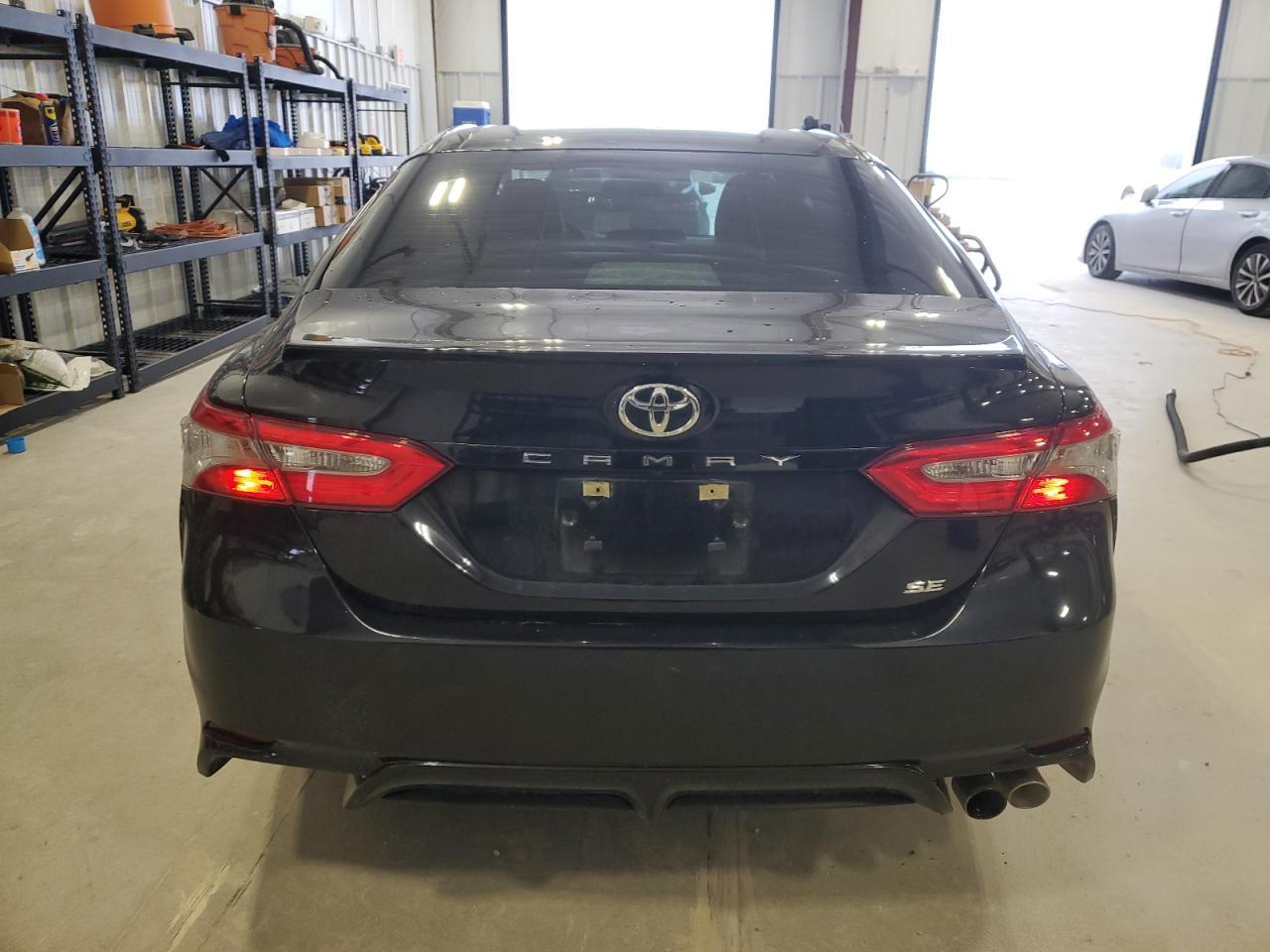 2018 TOYOTA CAMRY L - Фото 6