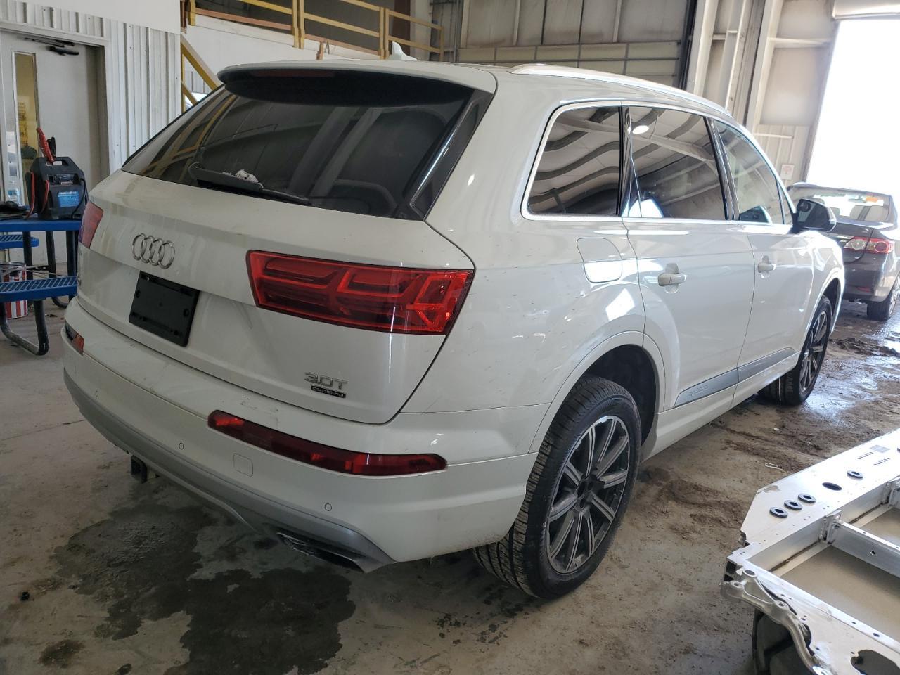 2017 AUDI Q7 PRESTIG - Image 3