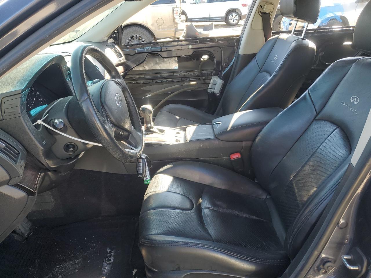 2012 INFINITI G37 - Image 7