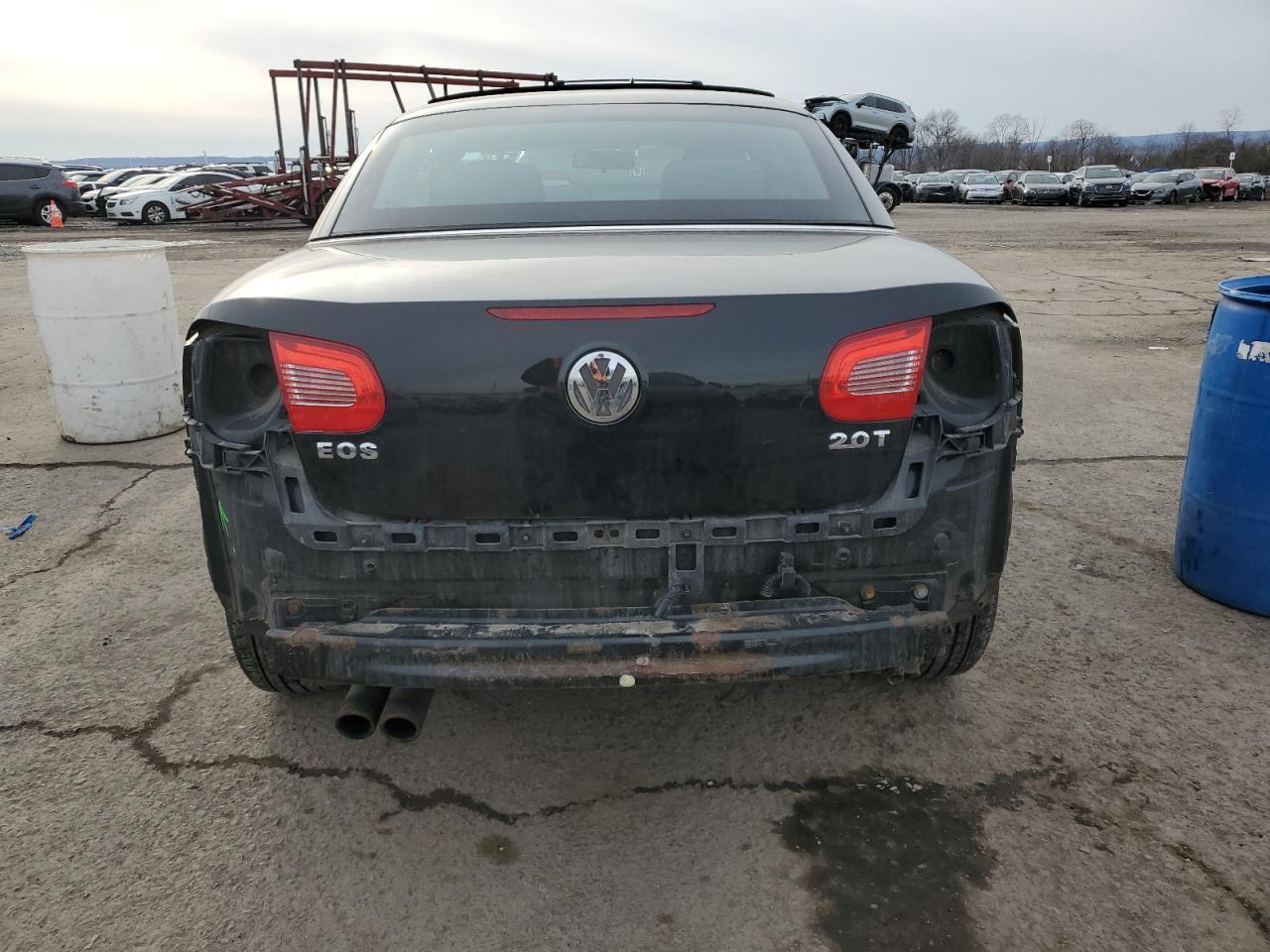 2011 VOLKSWAGEN EOS KOMFOR - Image 6