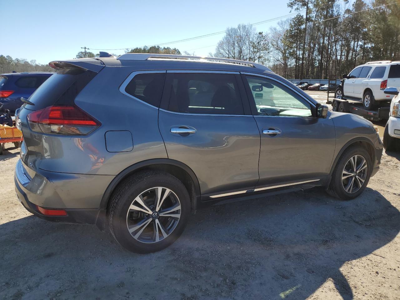 2017 NISSAN ROGUE S - Фото 3