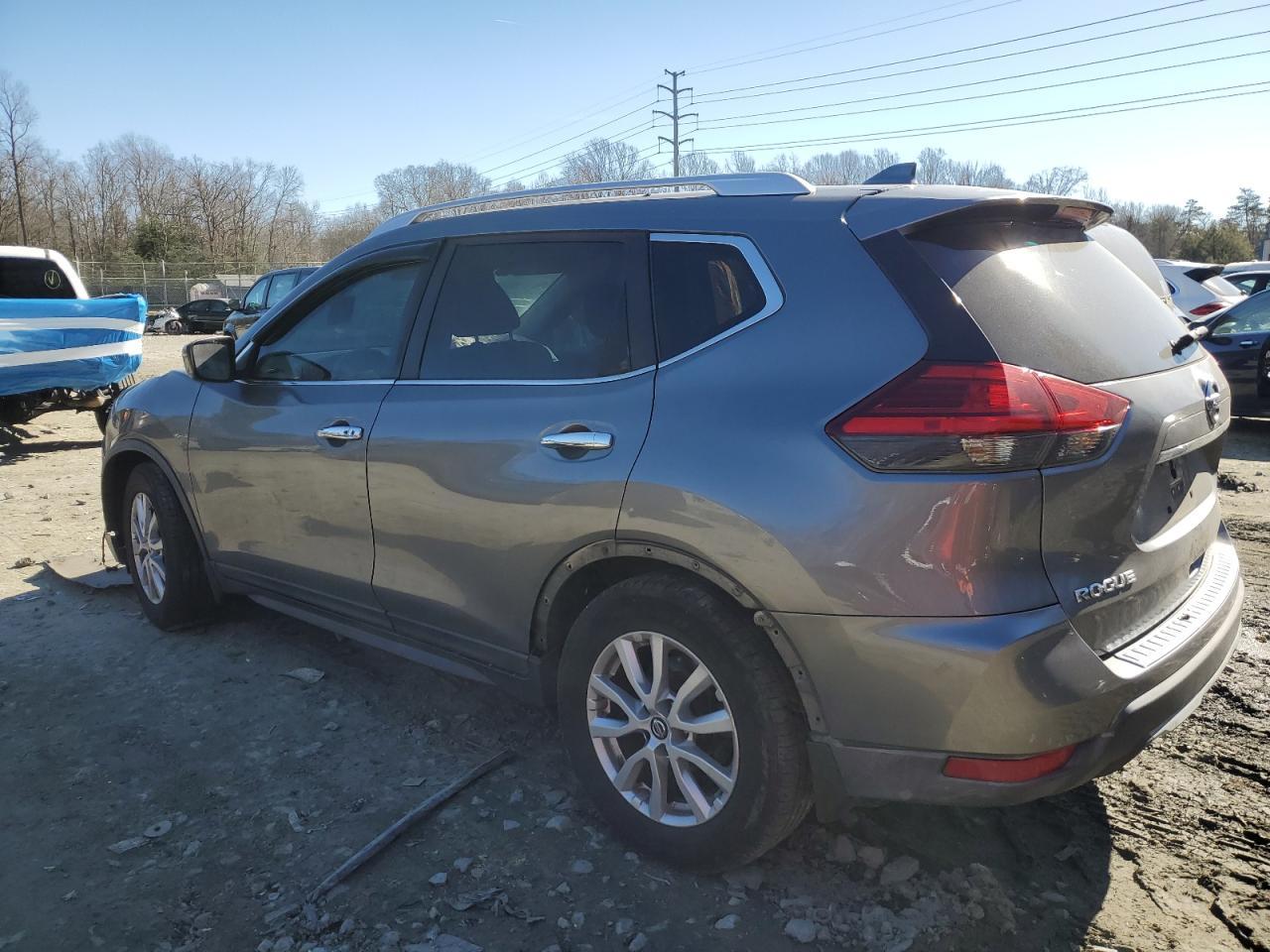2017 NISSAN ROGUE S - Фото 2