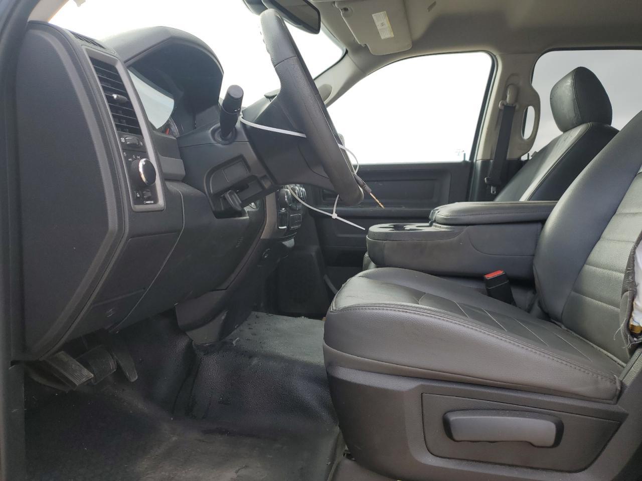 2018 RAM 1500 ST - Фото 7