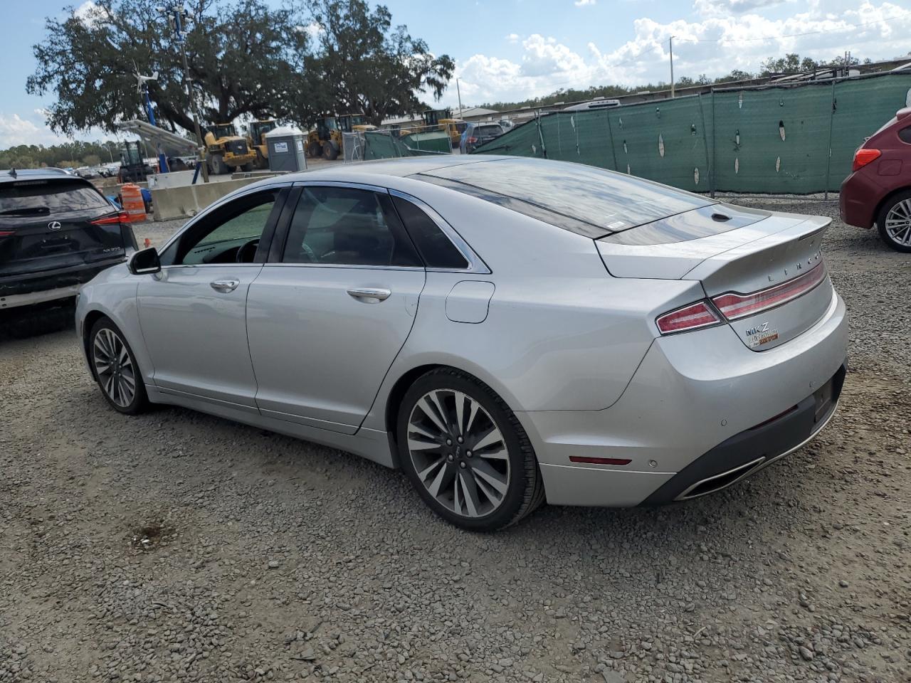 2019 LINCOLN MKZ RESERV - Image 2