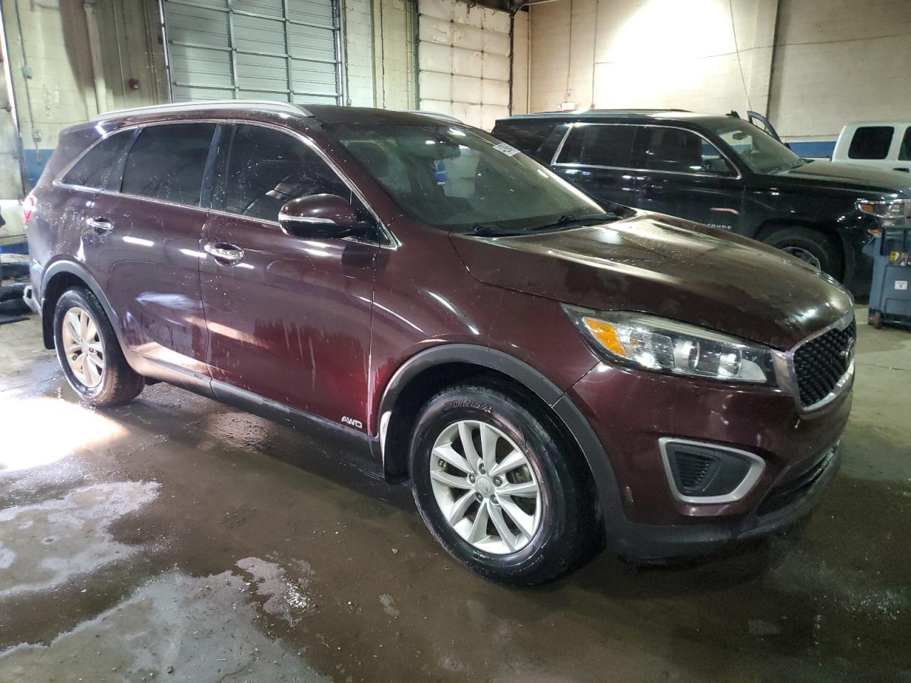 2017 KIA SORENTO LX - Фото 4