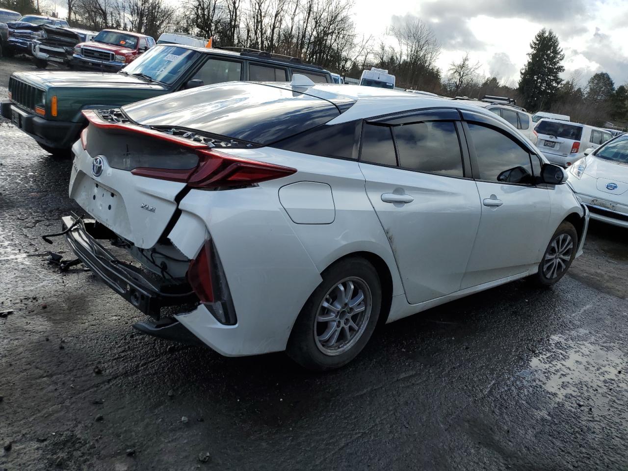 2022 TOYOTA PRIUS PRIM - Image 3