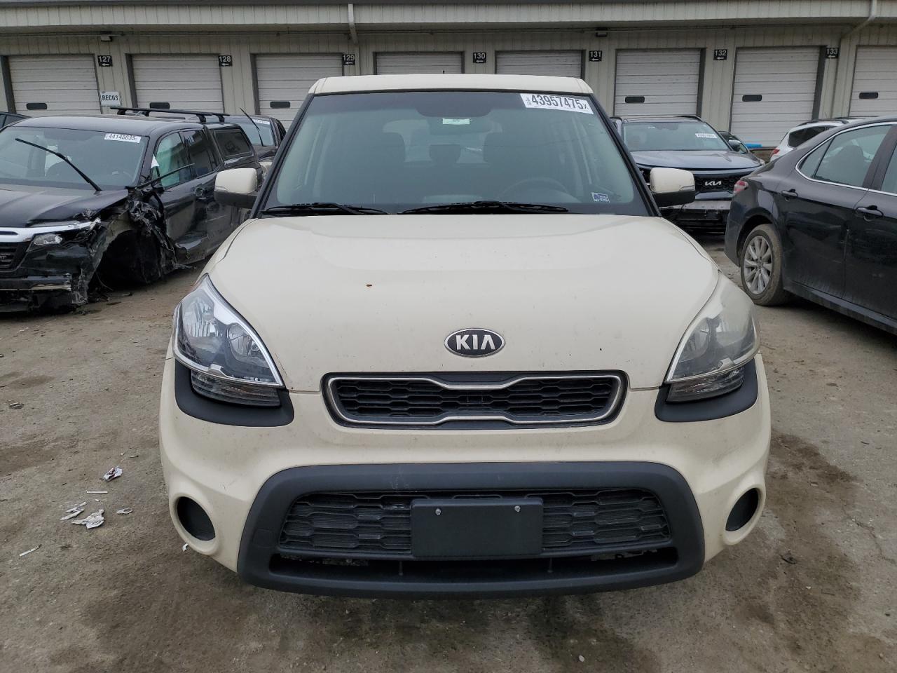 2013 KIA SOUL + - Image 5