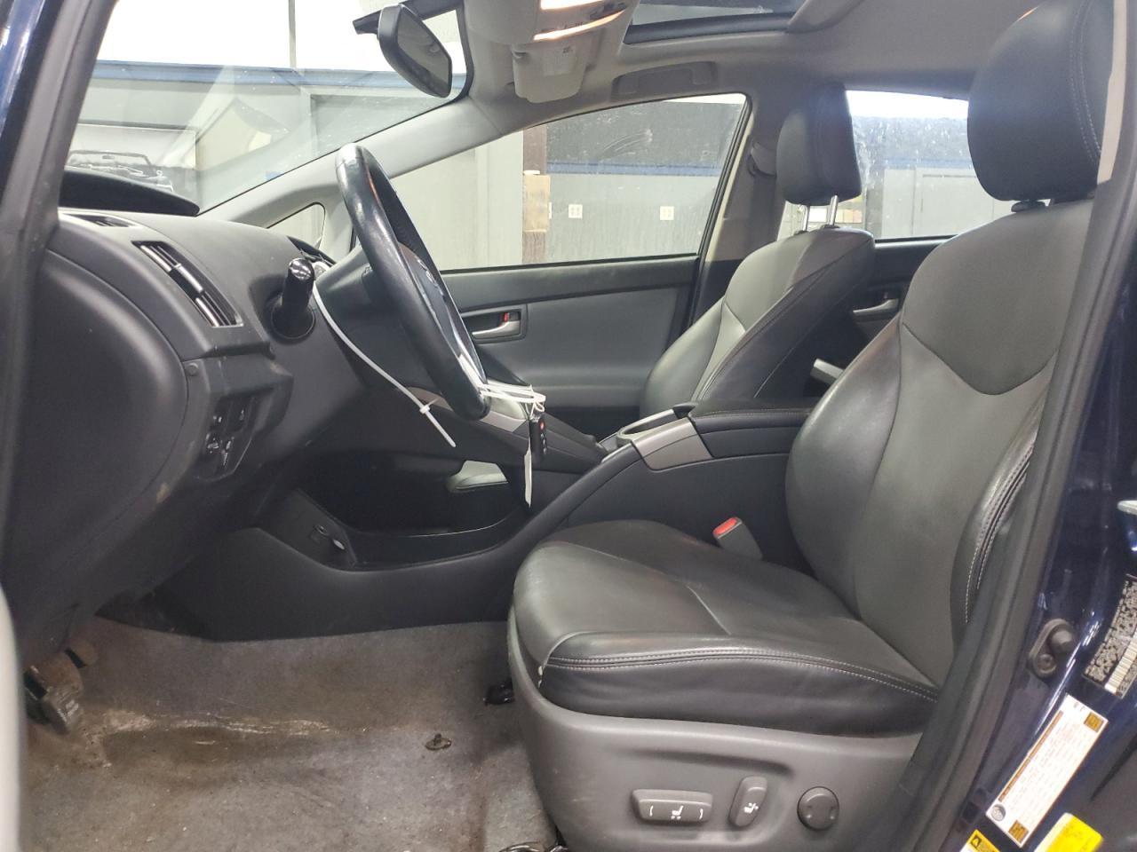 2015 TOYOTA PRIUS - Image 7