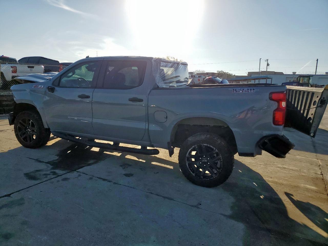 2024 CHEVROLET SILVERADO - Image 2