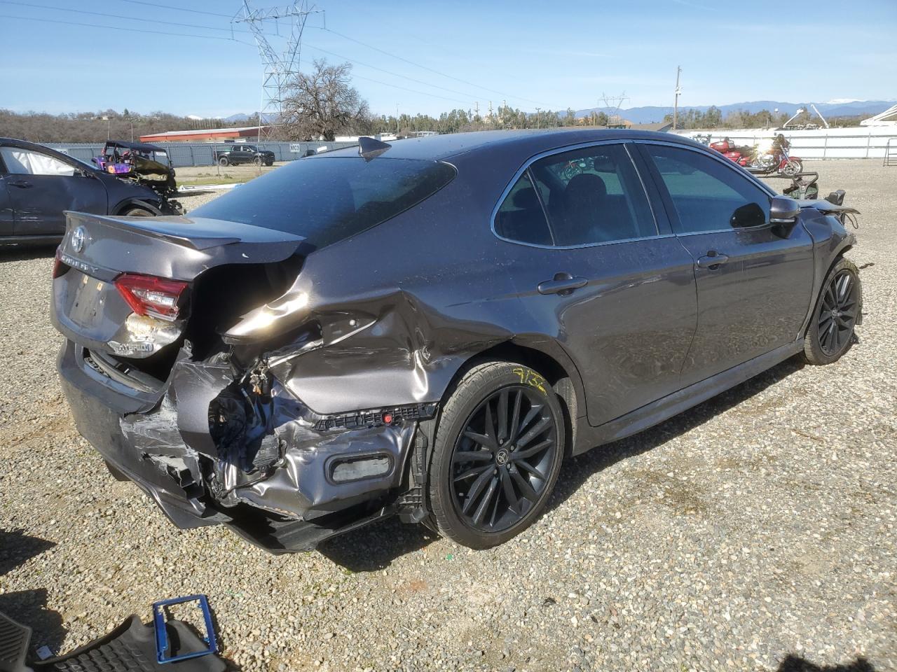 2022 TOYOTA CAMRY XSE - Фото 3