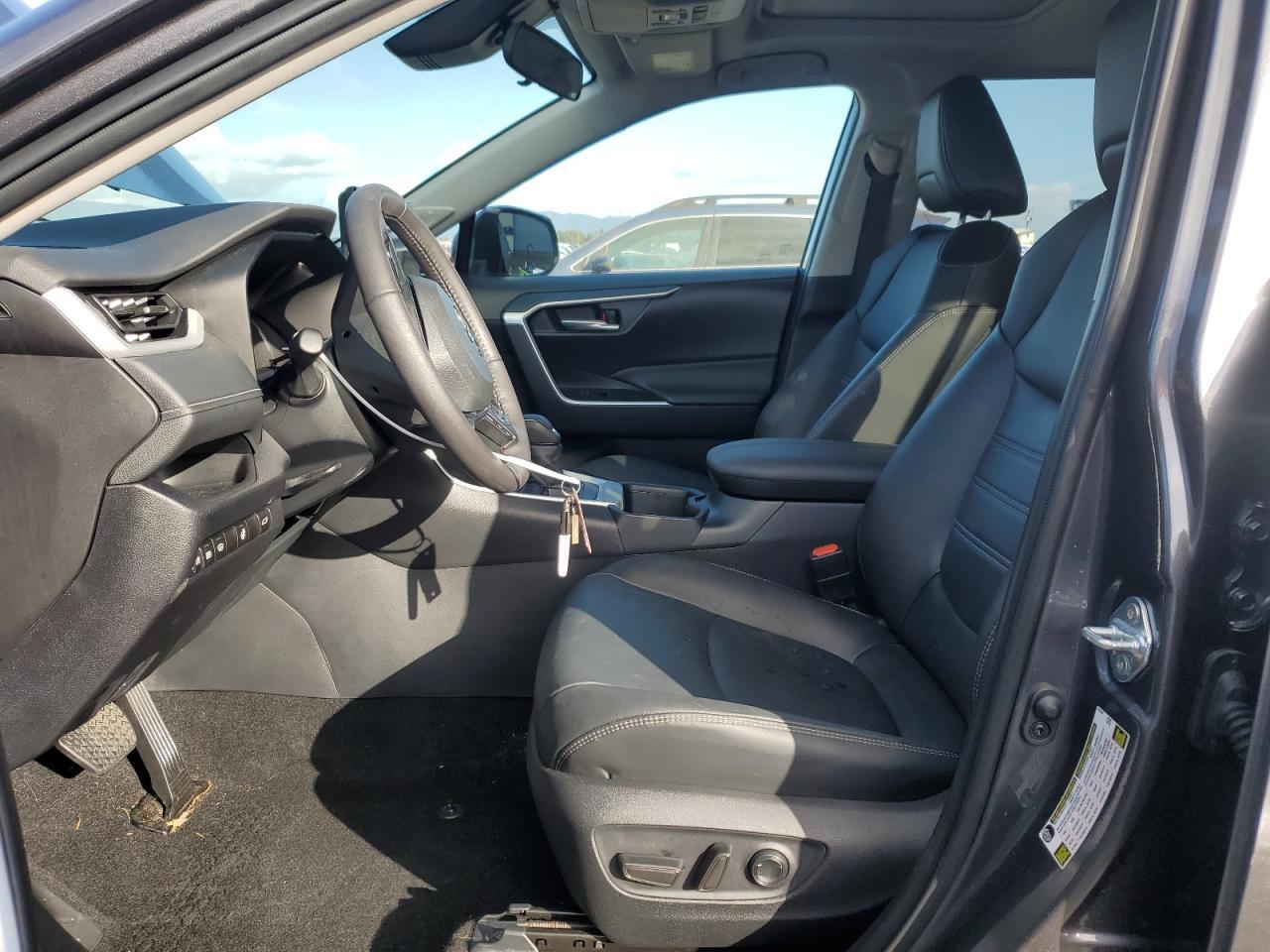 2024 TOYOTA RAV4 XLE P - Image 7