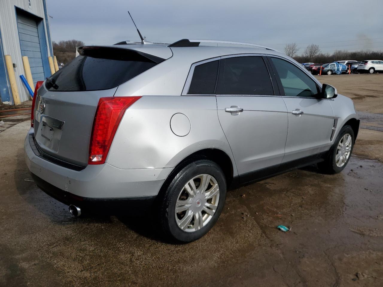 2011 CADILLAC SRX LUXURY - Image 3