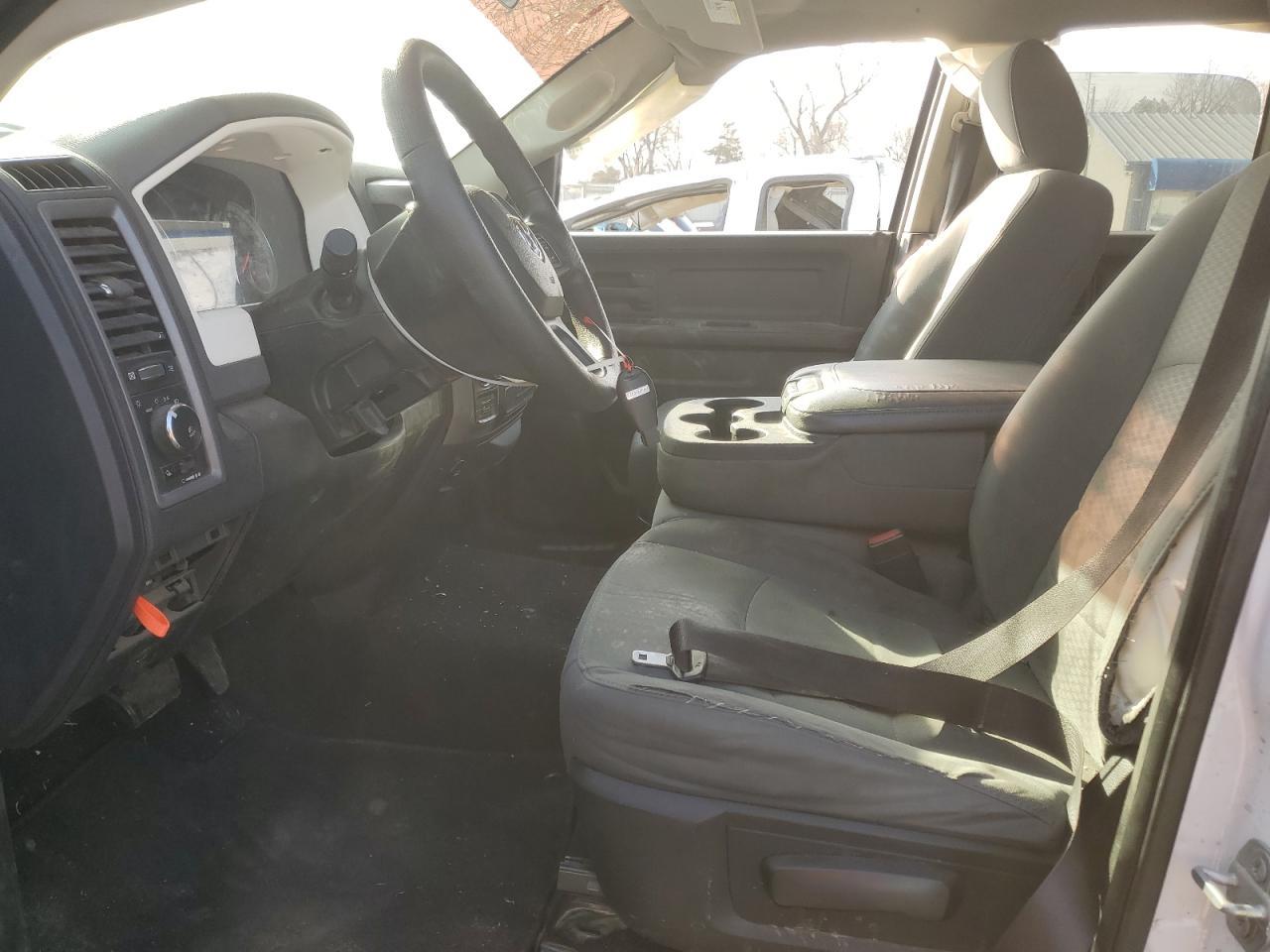 2017 RAM 1500 ST - Image 7
