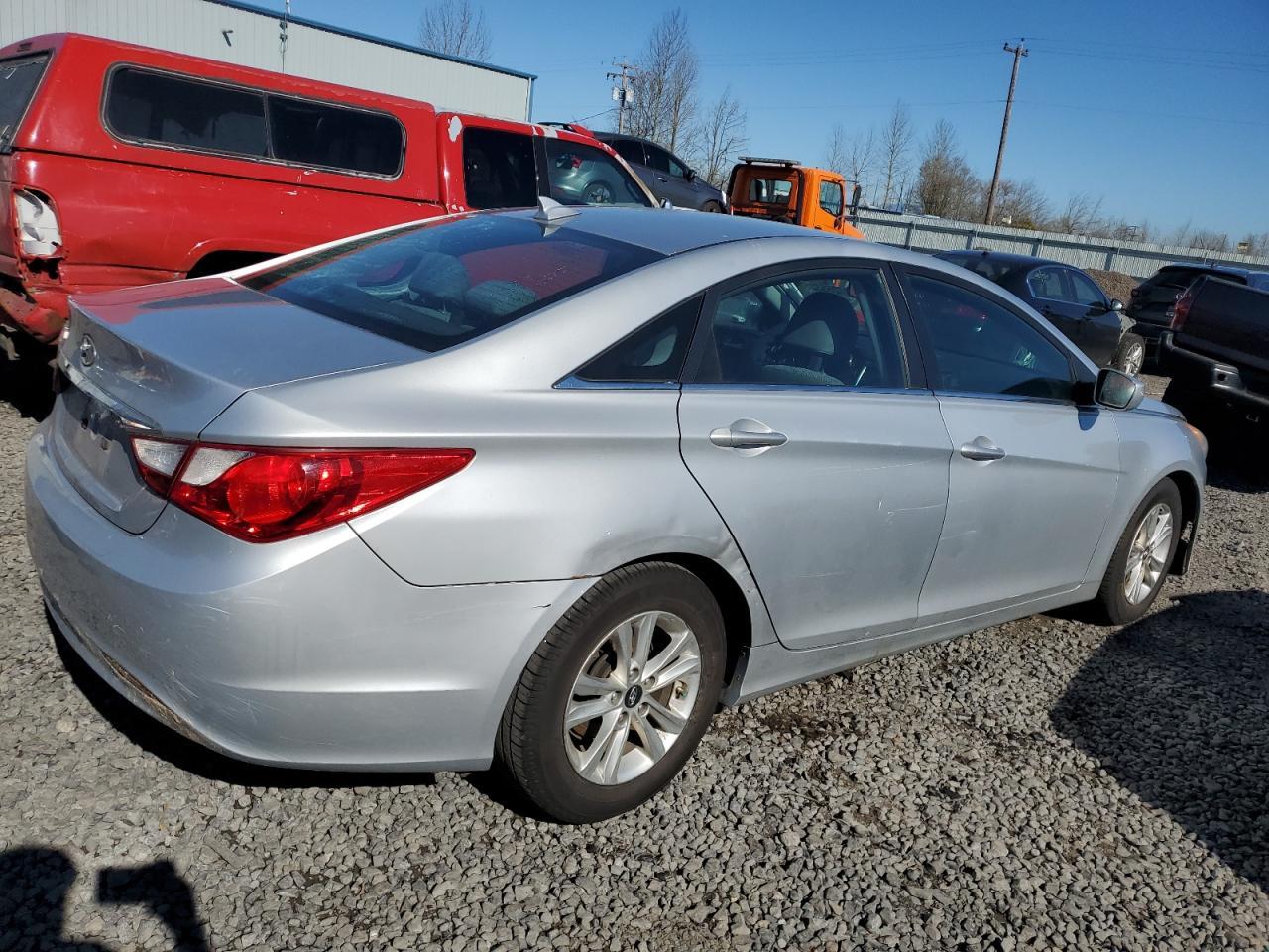 2013 HYUNDAI SONATA GLS - Фото 3