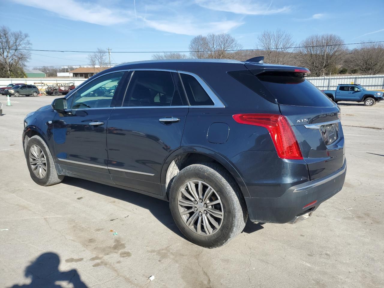 2019 CADILLAC XT5 LUXURY - Image 2