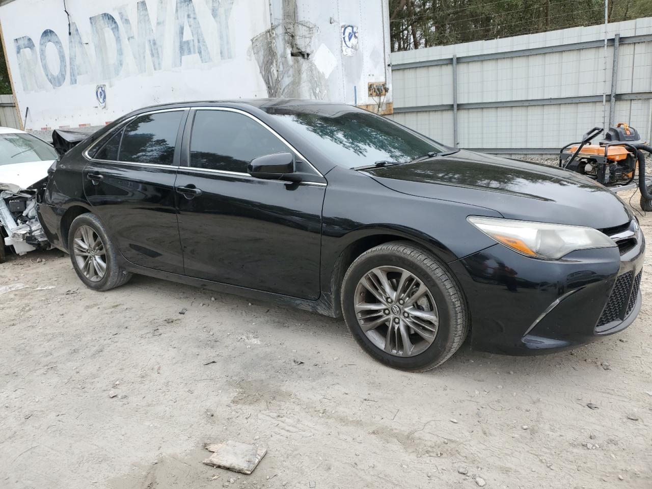 2017 TOYOTA CAMRY LE - Image 4