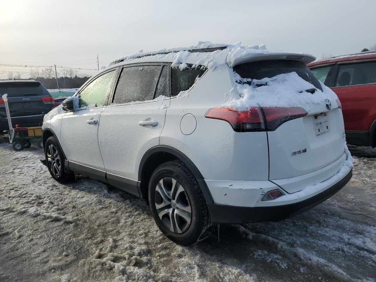 2016 TOYOTA RAV4 LE - Фото 2