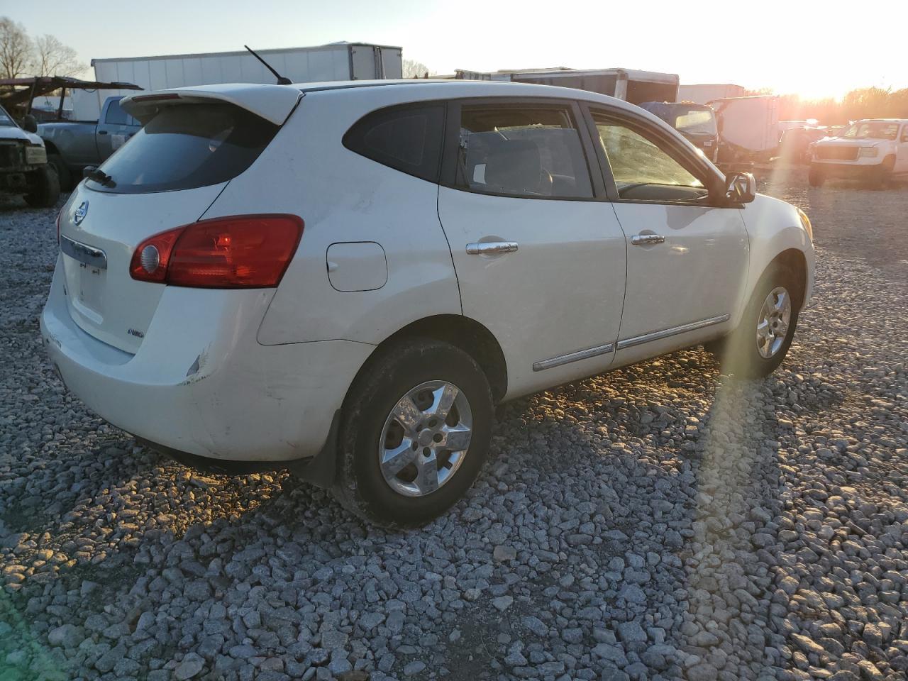 2013 NISSAN ROGUE S - Фото 3