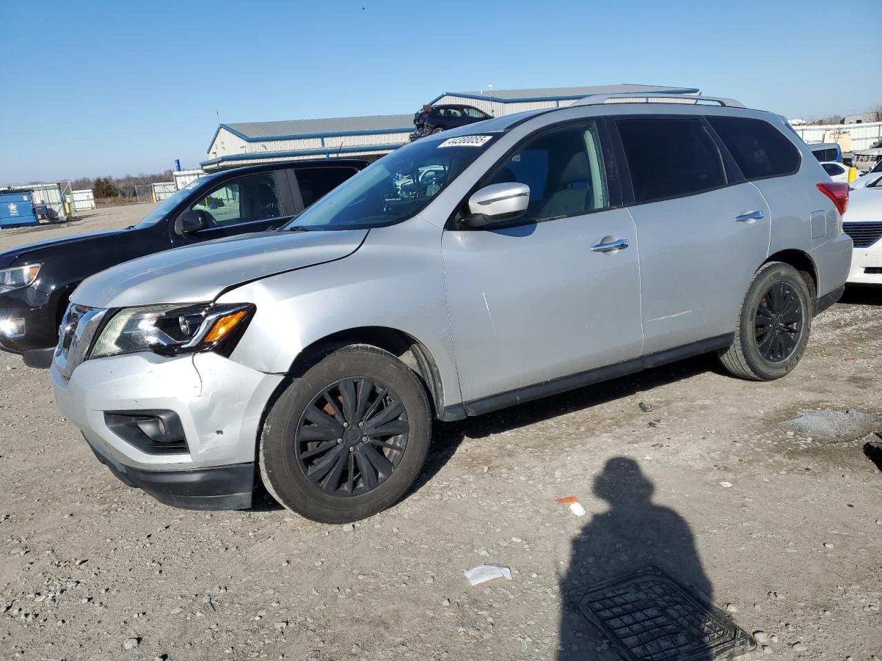 2017 NISSAN PATHFINDER