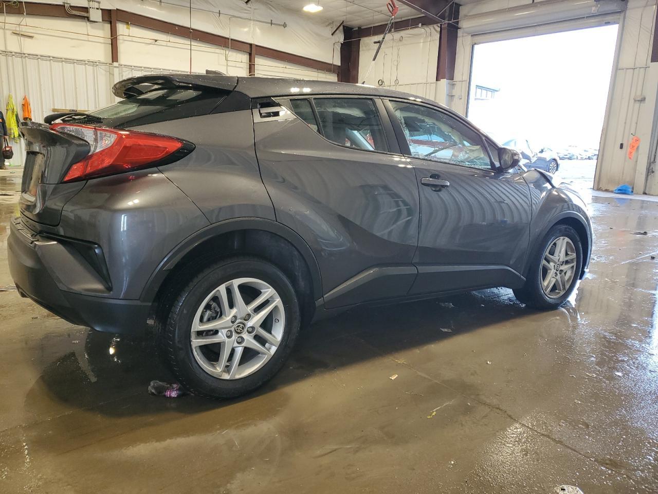 2021 TOYOTA C-HR XLE - Фото 3